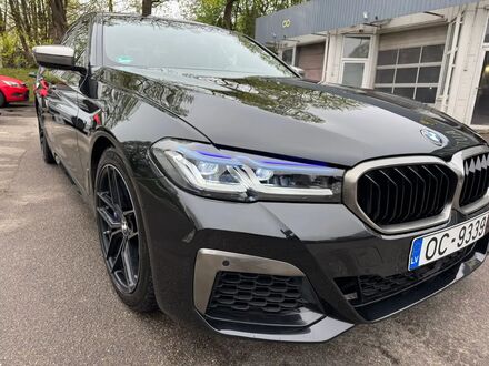 БМВ 550 2017 в Европе на Automoto.ua Черный БМВ 550, объемом двигателя 4.4 л и пробегом 161 тыс. км за 44111 $, фото 1 на Automoto.ua