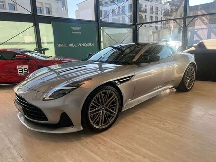 Астон Мартін DB12 2025 у Європі на Automoto.ua Сірий Астон Мартін DB12, об'ємом двигуна 3.98 л та пробігом 50 тис. км за 284302 $, фото 1 на Automoto.ua