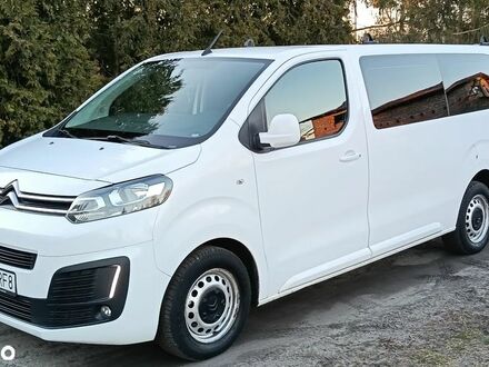 Ситроен Space Tourer 2017 в Европе на Automoto.ua Белый Ситроен Space Tourer, объемом двигателя 1 л и пробегом 199 тыс. км за 59900 $, фото 1 на Automoto.ua