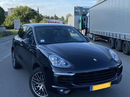 Порше Каен 2018 в Европе на Automoto.ua Черный Порше Каен, объемом двигателя 2.97 л и пробегом 160 тыс. км за 39943 $, фото 1 на Automoto.ua