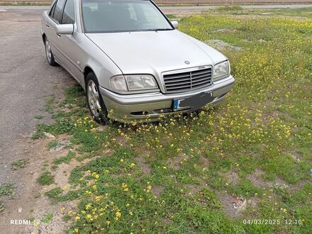 Мерседес Ц 220 1998 в Европе на Automoto.ua Серый Мерседес Ц 220, объемом двигателя 2.15 л и пробегом 283 тыс. км за 4199 $, фото 1 на Automoto.ua