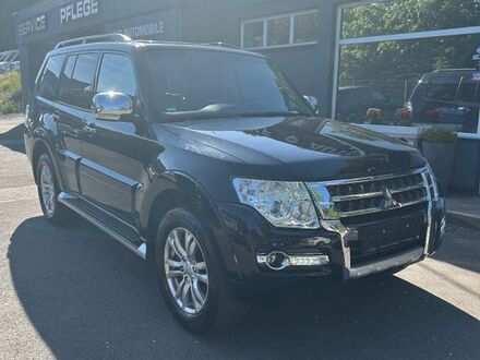 Мицубиси Паджеро 2018 в Европе на Automoto.ua Черный Мицубиси Паджеро, объемом двигателя 3.2 л и пробегом 247 тыс. км за 26645 $, фото 1 на Automoto.ua