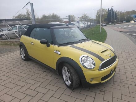 Міні Cooper S 2008 у Європі на Automoto.ua Помаранчевий Міні Cooper S, об'ємом двигуна 1.6 л та пробігом 172 тис. км за 5282 $, фото 1 на Automoto.ua