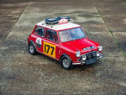 Остин Мини 1965 в Европе на Automoto.ua Красный Остин Мини, объемом двигателя 1.28 л и пробегом 25 тыс. км за 75994 $, фото 1 на Automoto.ua
