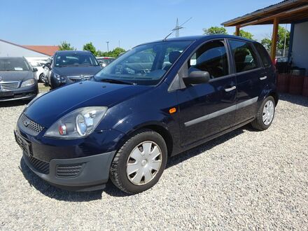 Форд Фієста 2006 у Європі на Automoto.ua Синій Форд Фієста, об'ємом двигуна 1.3 л та пробігом 143 тис. км за 846 $, фото 1 на Automoto.ua