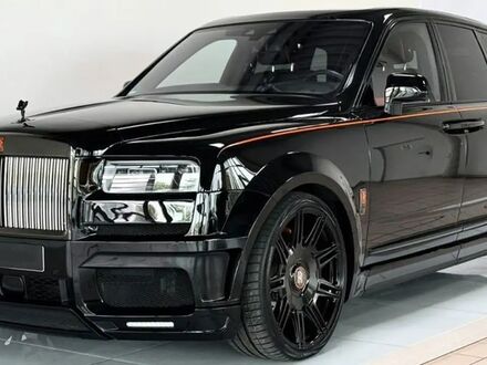 Ролс Ройс Cullinan 2021 у Європі на Automoto.ua Чорний Ролс Ройс Cullinan, об'ємом двигуна 0 л та пробігом 26 тис. км за 641576 $, фото 1 на Automoto.ua