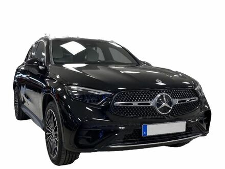 Мерседес GLC 300 2023 у Європі на Automoto.ua Чорний Мерседес GLC 300, об'ємом двигуна 2 л та пробігом 19 тис. км за 86782 $, фото 1 на Automoto.ua