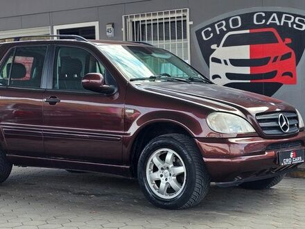 Мерседес МЛ 320 2002 у Європі на Automoto.ua Мерседес МЛ 320, об'ємом двигуна 3.2 л та пробігом 132 тис. км за 4410 $, фото 1 на Automoto.ua