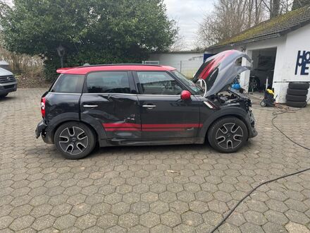 Мини John Cooper Works 2016 в Европе на Automoto.ua Черный Мини John Cooper Works, объемом двигателя 1.6 л и пробегом 40 тыс. км за 7075 $, фото 1 на Automoto.ua