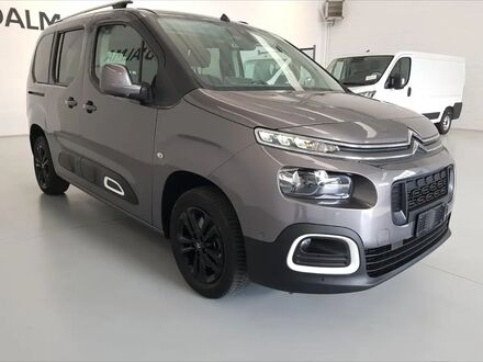 Ситроен Берлинго 2021 в Европе на Automoto.ua Белый Ситроен Берлинго, объемом двигателя 1.5 л и пробегом 52 тыс. км за 20616 $, фото 1 на Automoto.ua