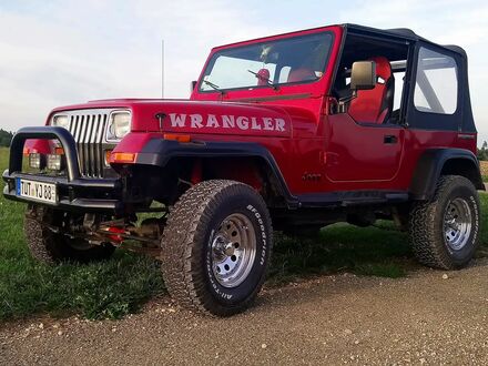 Джип Wrangler 1988 у Європі на Automoto.ua Червоний Джип Wrangler, об'ємом двигуна 4.24 л та пробігом 160 тис. км за 18218 $, фото 1 на Automoto.ua