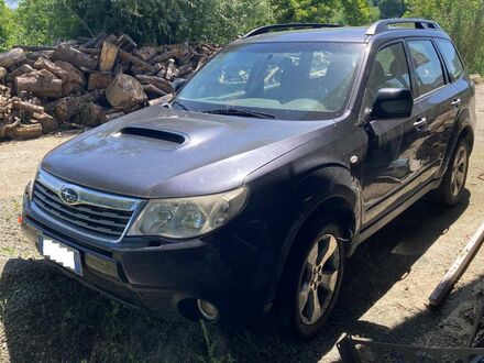 Сірий Субару Forester, об'ємом двигуна 2 л та пробігом 300 тис. км за 4235 $, фото 1 на Automoto.ua