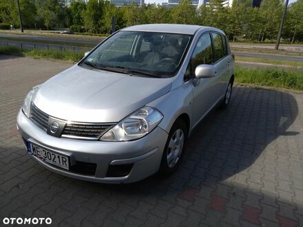 Ниссан Тиида 2008 в Европе на Automoto.ua Серый Ниссан Тиида, объемом двигателя 1 л и пробегом 129 тыс. км за 2785 $, фото 1 на Automoto.ua