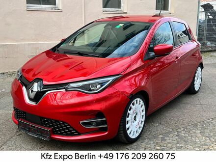Рено Зое 2021 в Европе на Automoto.ua Красный Рено Зое, объемом двигателя 0 л и пробегом 77 тыс. км за 13620 $, фото 1 на Automoto.ua