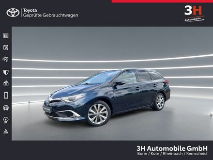 Тойота Аурис 2016 в Европе на Automoto.ua Синий Тойота Аурис, объемом двигателя 1.8 л и пробегом 120 тыс. км за 17216 $, фото 1 на Automoto.ua