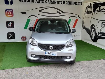 Смарт Forfour 2019 у Європі на Automoto.ua Срібний Смарт Forfour, об'ємом двигуна 1 л та пробігом 11 тис. км за 17662 $, фото 1 на Automoto.ua