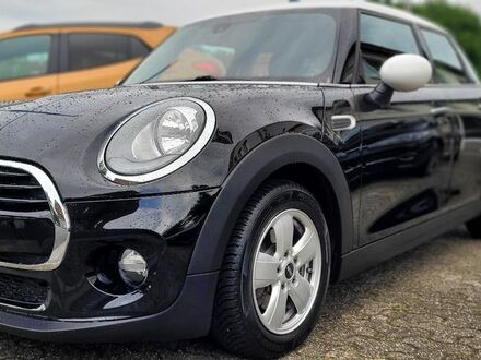 Міні Cooper 2016 у Європі на Automoto.ua Чорний Міні Cooper, об'ємом двигуна 1.5 л та пробігом 60 тис. км за 15092 $, фото 1 на Automoto.ua