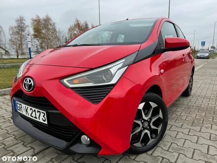 Тойота Айго 2019 в Европе на Automoto.ua Красный Тойота Айго, объемом двигателя 1 л и пробегом 67 тыс. км за 39900 $, фото 1 на Automoto.ua