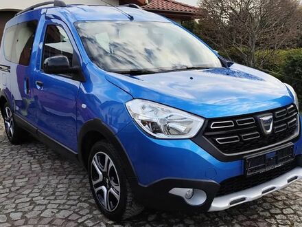 Дачия Доккер 2018 в Европе на Automoto.ua Синий Дачия Доккер, объемом двигателя 1 л и пробегом 126 тыс. км за 42900 $, фото 1 на Automoto.ua