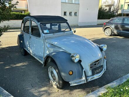 Сітроен 2CV 1984 у Європі на Automoto.ua Сітроен 2CV, об'ємом двигуна 0.6 л та пробігом 100 тис. км за 3977 $, фото 1 на Automoto.ua