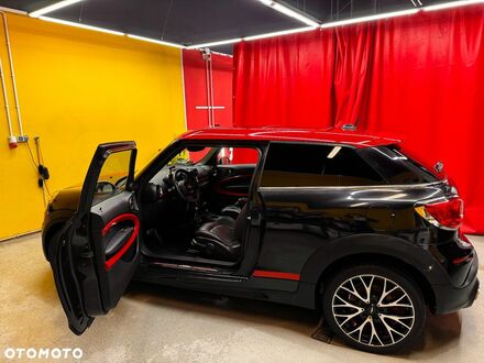 Мини John Cooper Works, объемом двигателя 1.6 л и пробегом 93 тыс. км за 13909 $, фото 1 на Automoto.ua