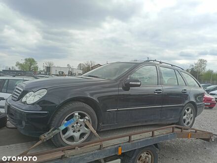 Мерседес Ц-Класс 2005 в Европе на Automoto.ua Черный Мерседес Ц-Класс, объемом двигателя 1 л и пробегом 290 тыс. км за 1090 $, фото 1 на Automoto.ua