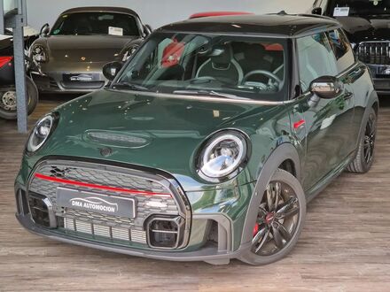 Мини John Cooper Works 2024 в Европе на Automoto.ua Зеленый Мини John Cooper Works, объемом двигателя 2 л и пробегом 7 тыс. км за 50072 $, фото 1 на Automoto.ua