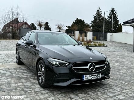 Мерседес Ц-Класс 2022 в Европе на Automoto.ua Черный Мерседес Ц-Класс, объемом двигателя 1 л и пробегом 39 тыс. км за 121138 $, фото 1 на Automoto.ua