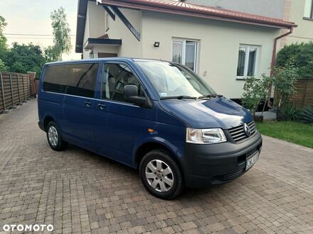 Фольксваген Transporter 2004 в Европе на Automoto.ua Синий Фольксваген Transporter, объемом двигателя 1 л и пробегом 373 тыс. км за 5691 $, фото 1 на Automoto.ua