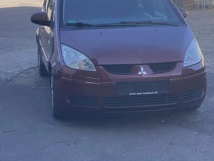 Мицубиси Кольт 2005 в Европе на Automoto.ua Мицубиси Кольт, объемом двигателя 1.5 л и пробегом 154 тыс. км за 2932 $, фото 1 на Automoto.ua
