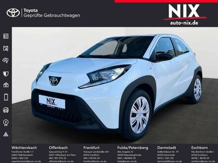 Тойота Айго 2024 в Европе на Automoto.ua Белый Тойота Айго, объемом двигателя 1 л и пробегом 10 тыс. км за 19889 $, фото 1 на Automoto.ua