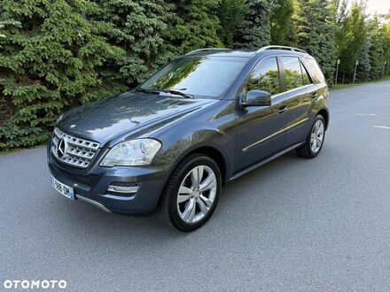 Мерседес ML-Class 2010 у Європі на Automoto.ua Мерседес ML-Class, об'ємом двигуна 2.99 л та пробігом 207 тис. км за 12567 $, фото 1 на Automoto.ua