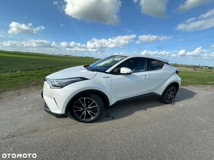 Тойота C-HR, объемом двигателя 1.8 л и пробегом 107 тыс. км за 18099 $, фото 1 на Automoto.ua