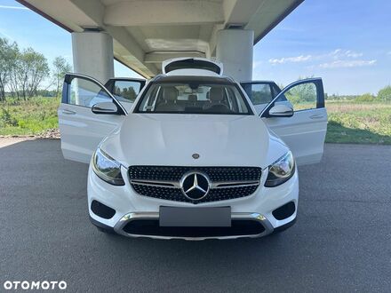 Мерседес ЦЛЦ-клас 2015 у Європі на Automoto.ua Білий Мерседес ЦЛЦ-клас, об'ємом двигуна 1 л та пробігом 168 тис. км за 87000 $, фото 1 на Automoto.ua