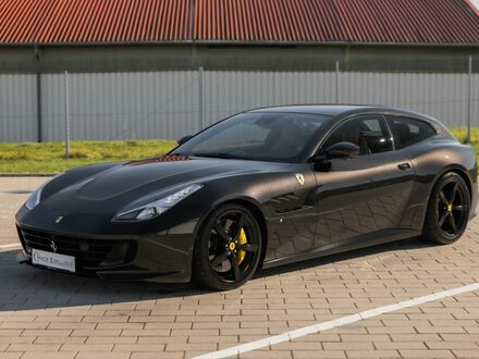 Чорний Феррарі GTC4 Lusso, об'ємом двигуна 3.86 л та пробігом 6 тис. км за 256721 $, фото 1 на Automoto.ua