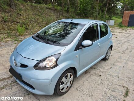 Тойота Айго 2007 в Европе на Automoto.ua Синий Тойота Айго, объемом двигателя 1 л и пробегом 110 тыс. км за 1671 $, фото 1 на Automoto.ua