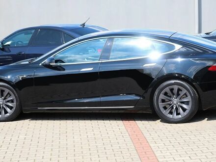 Тесла Модель С 2018 в Европе на Automoto.ua Черный Тесла Модель С, объемом двигателя 0 л и пробегом 160000 тыс. км за 136530 $, фото 1 на Automoto.ua