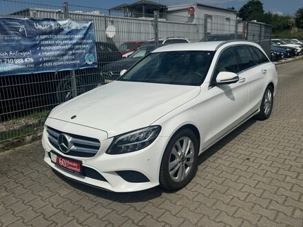 Мерседес Ц 220 2021 в Европе на Automoto.ua Белый Мерседес Ц 220, объемом двигателя 1.95 л и пробегом 116 тыс. км за 27966 $, фото 1 на Automoto.ua