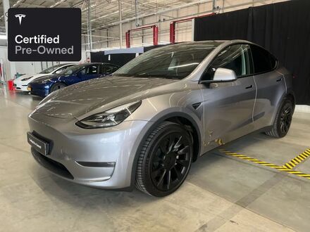 Тесла Model Y 2023 в Европе на Automoto.ua Серебряный Тесла Model Y, объемом двигателя 0 л и пробегом 13 тыс. км за 50281 $, фото 1 на Automoto.ua