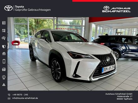 Лексус UX 2023 в Европе на Automoto.ua Белый Лексус UX, объемом двигателя 1.99 л и пробегом 2 тыс. км за 42398 $, фото 1 на Automoto.ua
