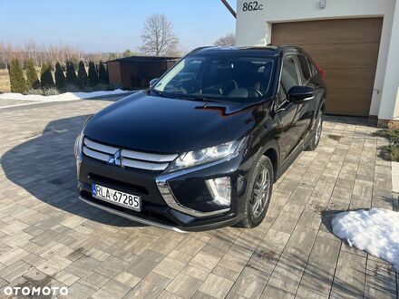 Мицубиси Eclipse Cross 2019 в Европе на Automoto.ua Черный Мицубиси Eclipse Cross, объемом двигателя 1 л и пробегом 99 тыс. км за 17168 $, фото 1 на Automoto.ua