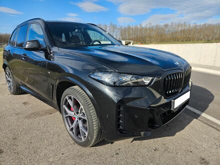 БМВ Х5 2025 в Европе на Automoto.ua Черный БМВ Х5, объемом двигателя 2.99 л и пробегом 5 тыс. км за 102468 $, фото 1 на Automoto.ua