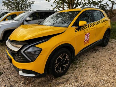 Кіа Sportage 2022 у Європі на Automoto.ua Білий Кіа Sportage, об'ємом двигуна 1.6 л та пробігом 107 тис. км за 10030 $, фото 1 на Automoto.ua