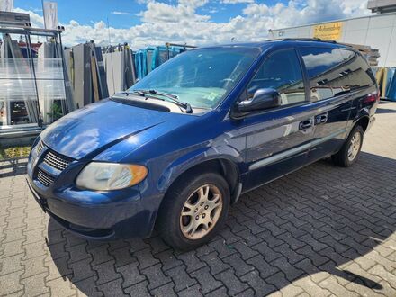 Крайслер Grand Voyager 2001 у Європі на Automoto.ua Синій Крайслер Grand Voyager, об'ємом двигуна 3.78 л та пробігом 300 тис. км за 799 $, фото 1 на Automoto.ua