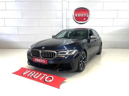 БМВ 550 2020 в Европе на Automoto.ua Синий БМВ 550, объемом двигателя 4.4 л и пробегом 222 тыс. км за 67657 $, фото 1 на Automoto.ua