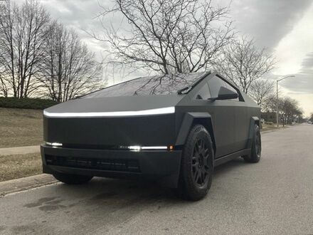 Тесла Другая 2024 в Европе на Automoto.ua Черный Тесла Другая, объемом двигателя 0 л и пробегом 290 тыс. км за 146250 $, фото 1 на Automoto.ua