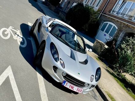 Лотус Elise 2001 в Европе на Automoto.ua Серебряный Лотус Elise, объемом двигателя 1.8 л и пробегом 32 тыс. км за 40580 $, фото 1 на Automoto.ua