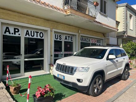 Джип Grand Cherokee 2011 у Європі на Automoto.ua Білий Джип Grand Cherokee, об'ємом двигуна 2.99 л та пробігом 190 тис. км за 9999 $, фото 1 на Automoto.ua