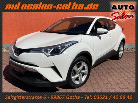 Тойота C-HR 2017 в Европе на Automoto.ua Белый Тойота C-HR, объемом двигателя 1.2 л и пробегом 109750 тыс. км за 14190 $, фото 1 на Automoto.ua