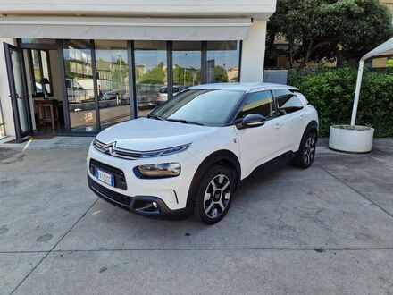 Ситроен C4 Кактус 2019 в Европе на Automoto.ua Белый Ситроен C4 Кактус, объемом двигателя 1.6 л и пробегом 58 тыс. км за 14860 $, фото 1 на Automoto.ua